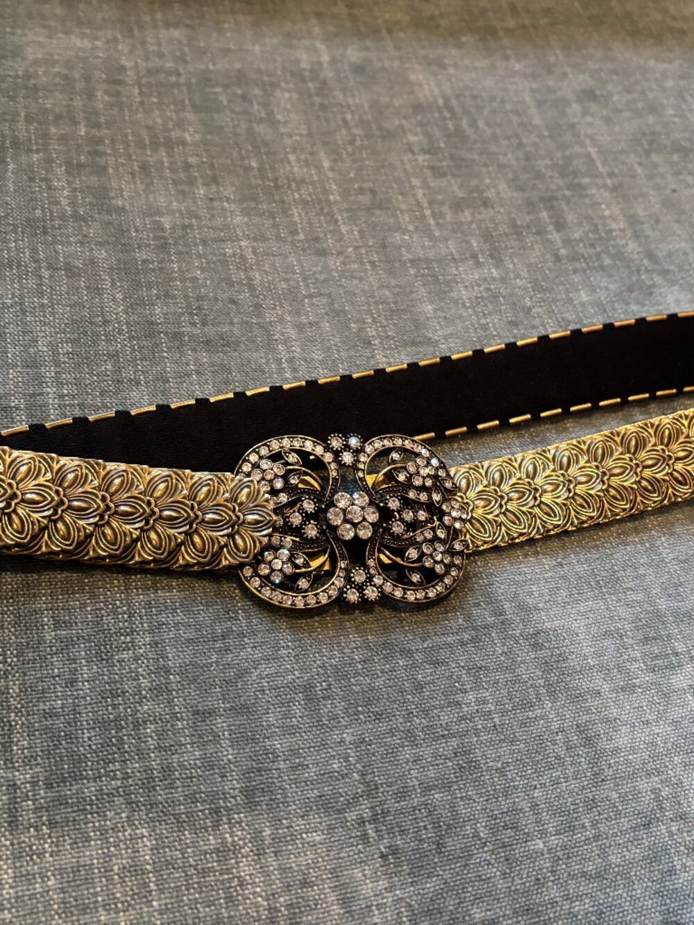Kelli Kouri Goldtone Metal Plate Stretch Belt, Crystal  Rhinestone Buckle